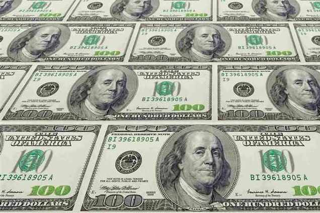 Доллар в Украине держится на отметке 8,8 грн