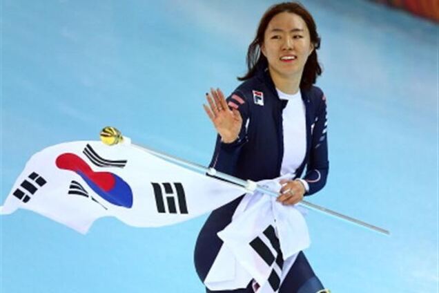 Сочи-2014. Корейская конькобежка с новым рекордом выиграла забег на 500 м