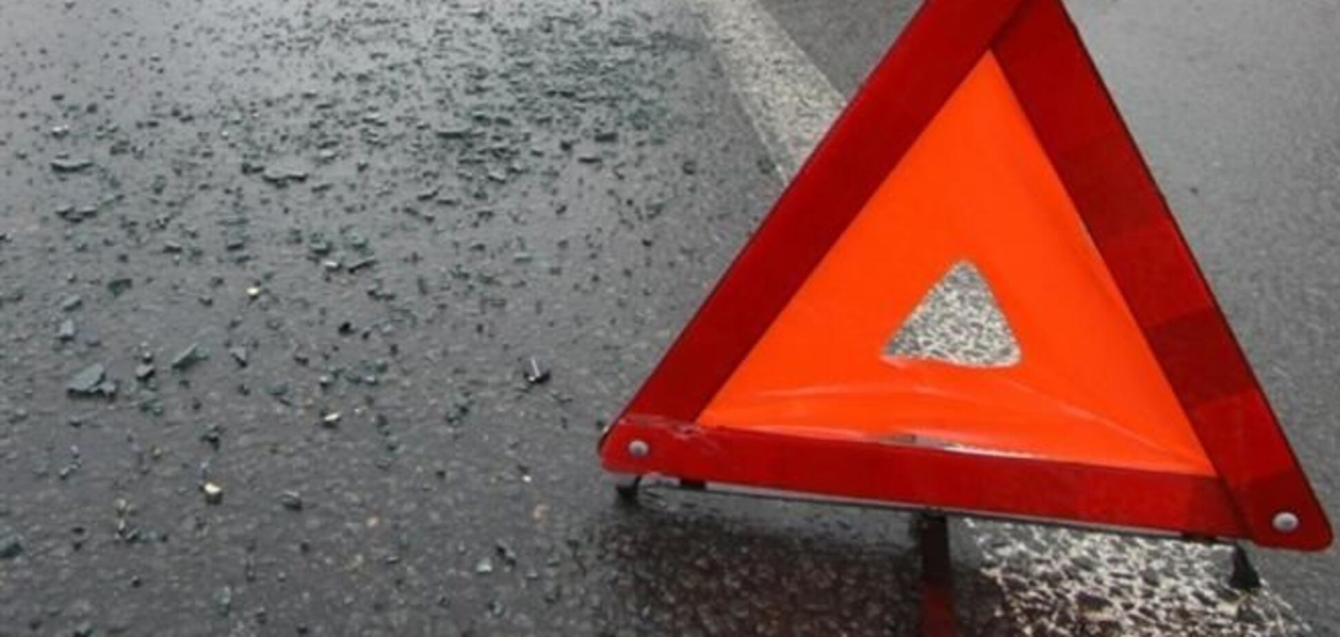 В Полтаве автобус столкнулся с автомобилем: пострадали три подростка