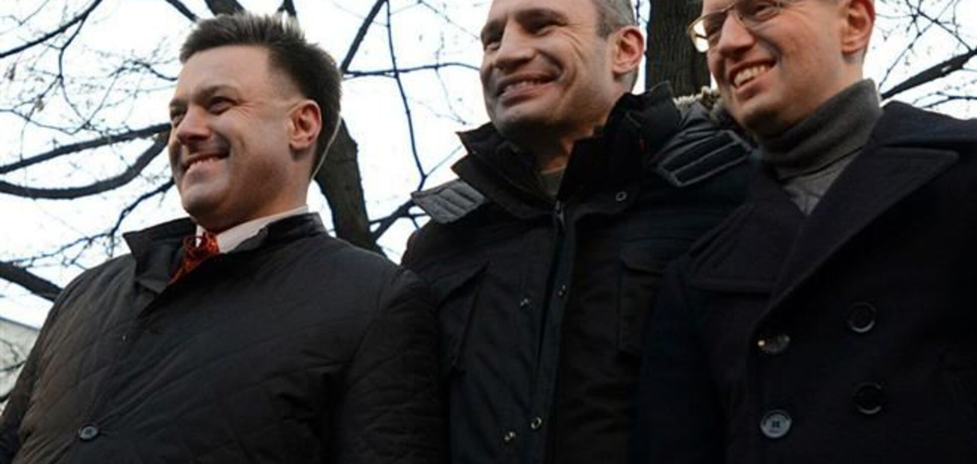 Автор новой Конституции назвал оппозиционеров замаскированными врагами Украины