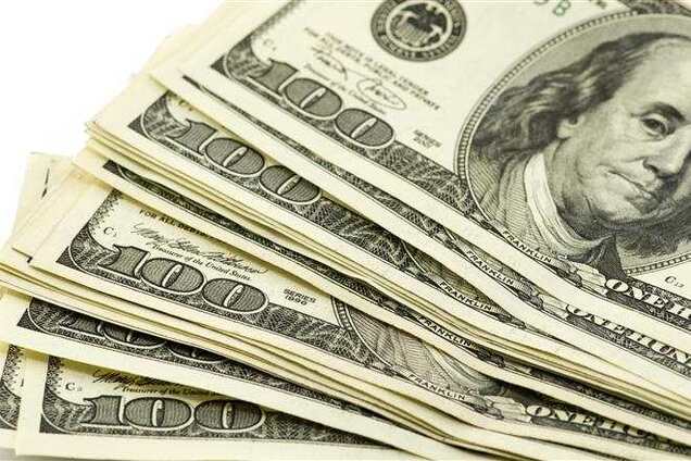 Доллар в Украине снова подорожал до 8,9 грн
