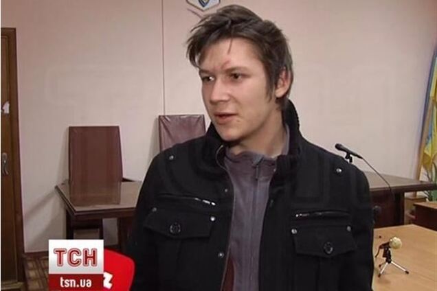 Студенту з Грушевського 'Беркут' пропонував вибрати собі тортури