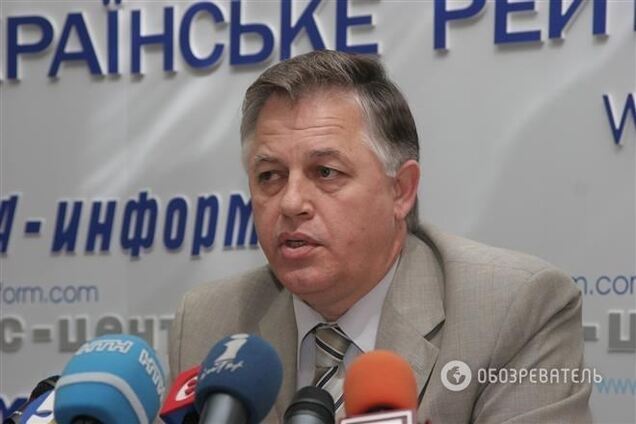 ПР и оппозиция ищут баланс власти между олигархами, играясь с Конституцией - Симоненко