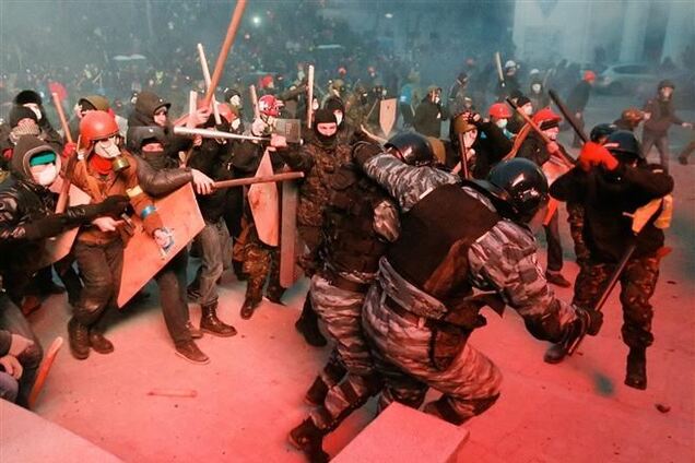 'Правий сектор' претендує на управління Україною