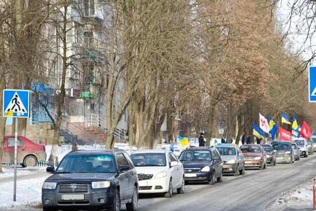 ГАИ сорвала акцию черновицкого Автомайдана