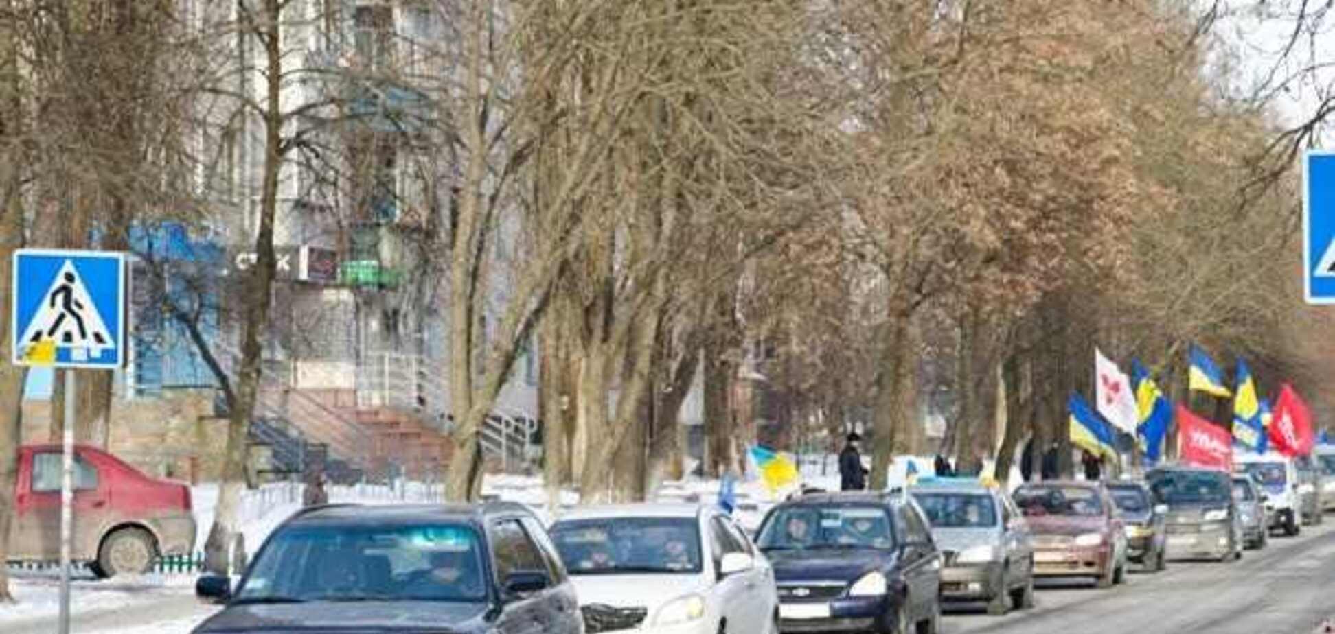 ГАИ сорвала акцию черновицкого Автомайдана