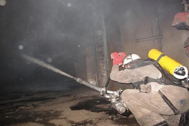 В Киеве горело складское помещение