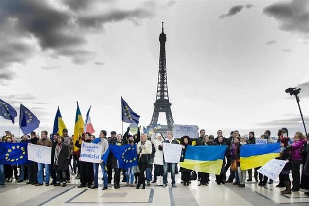 В Париже прошла акция в поддержку Евромайдана