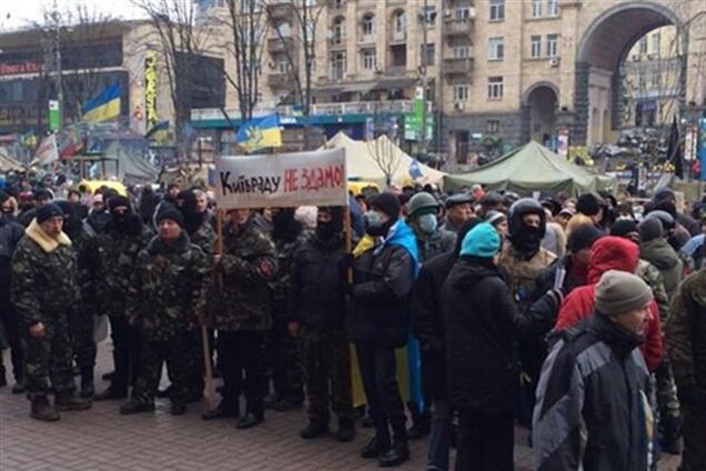 Недовольные освобождением здания КГГА готовы к повторному захвату