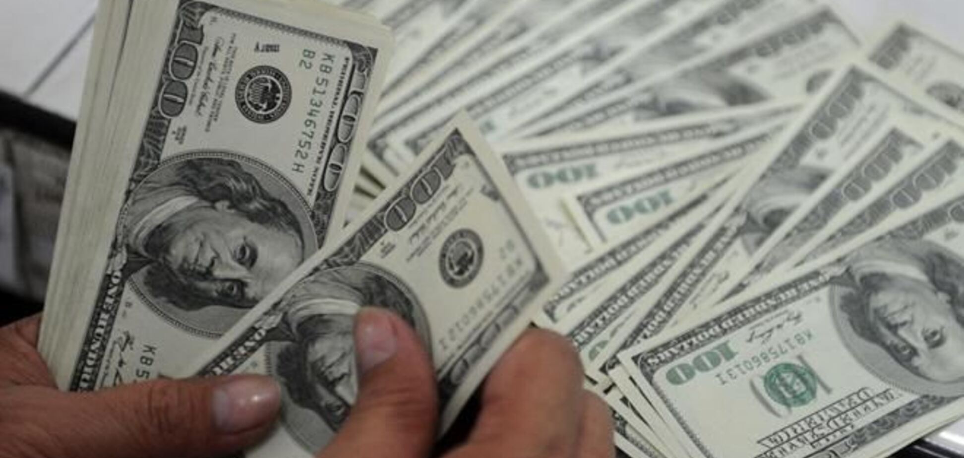 Доллар в Украине вырос до 8,89 грн