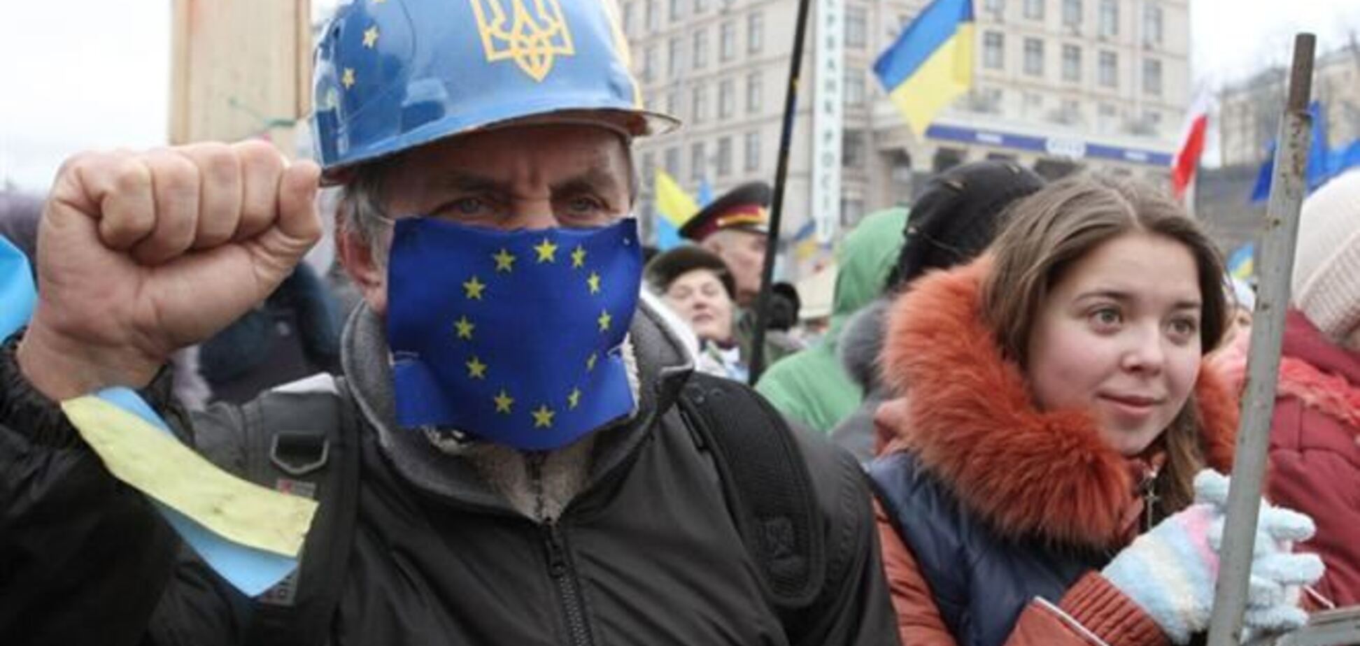 Более половины поляков поддерживают Евромайдан