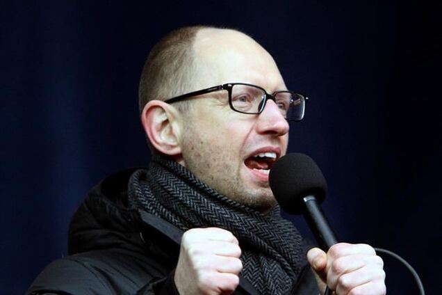 Яценюк: Рада должна изменить 80 законов для восстановления конституционного строя