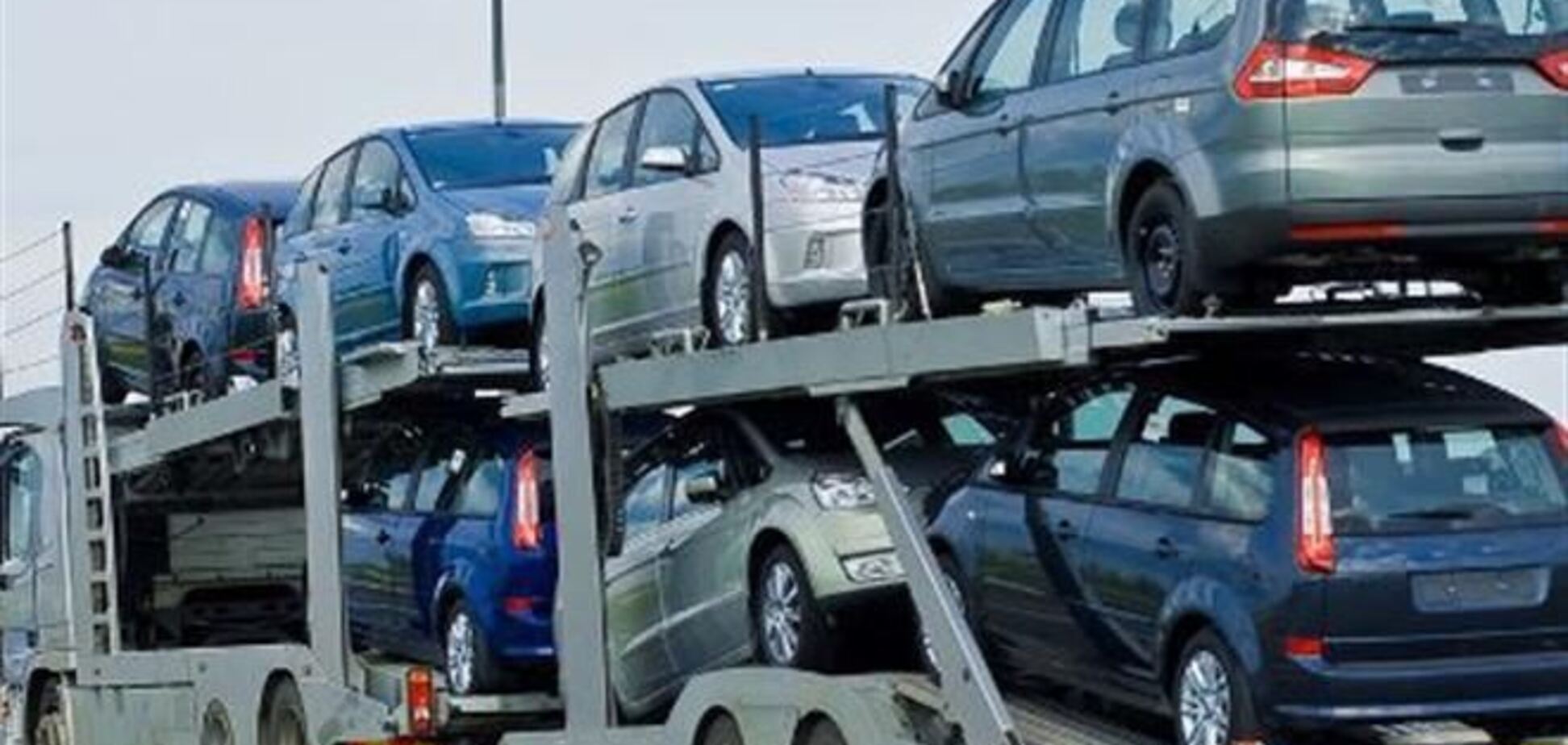 Авторынок Украины охватила долларовая лихорадка