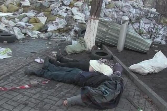 Появилось видеодоказательство первой смерти женщины во время противостояний в Киеве