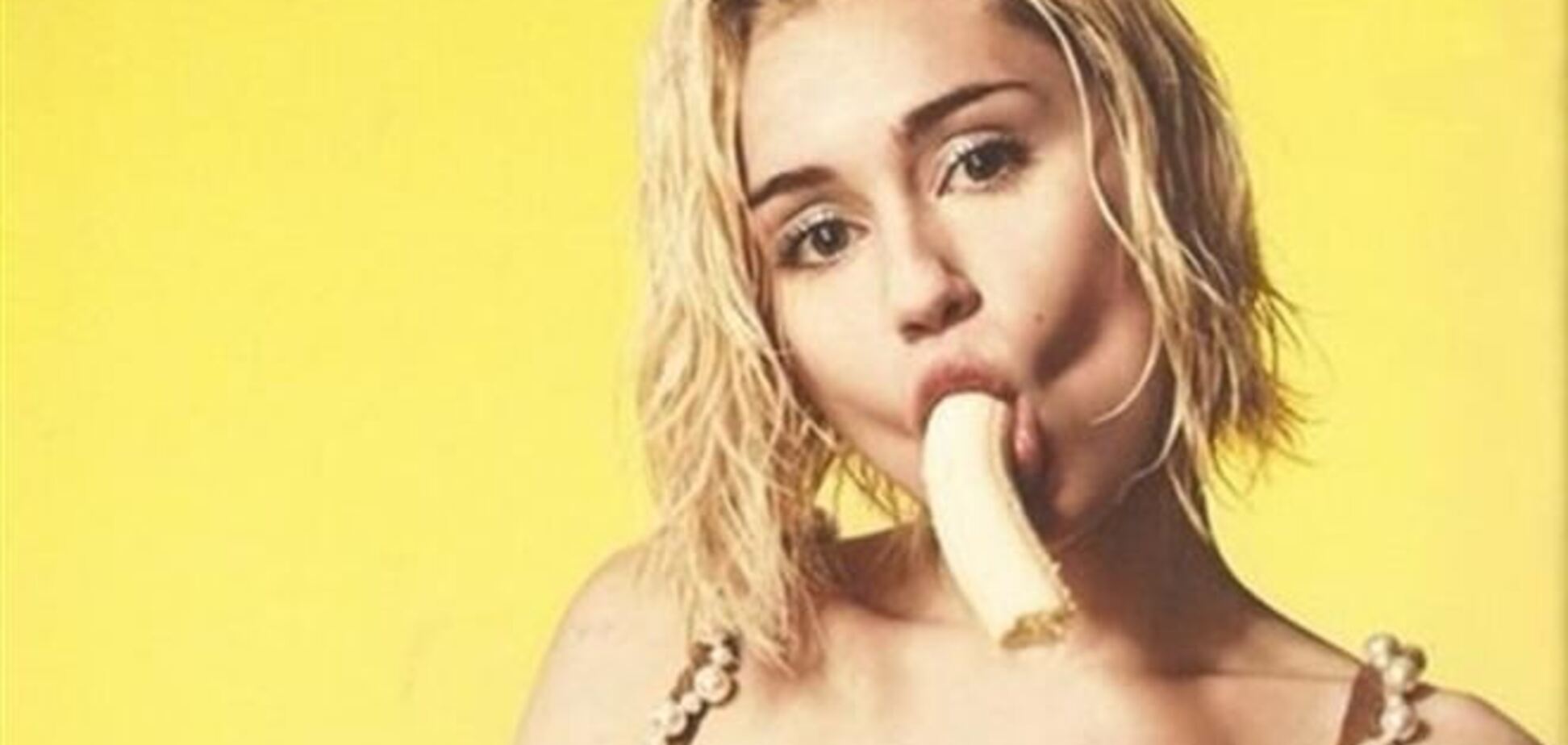 Майли Сайрус в развратной промо-фотосессии