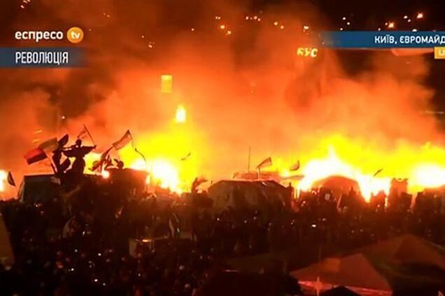 Силовики заняли часть Майдана