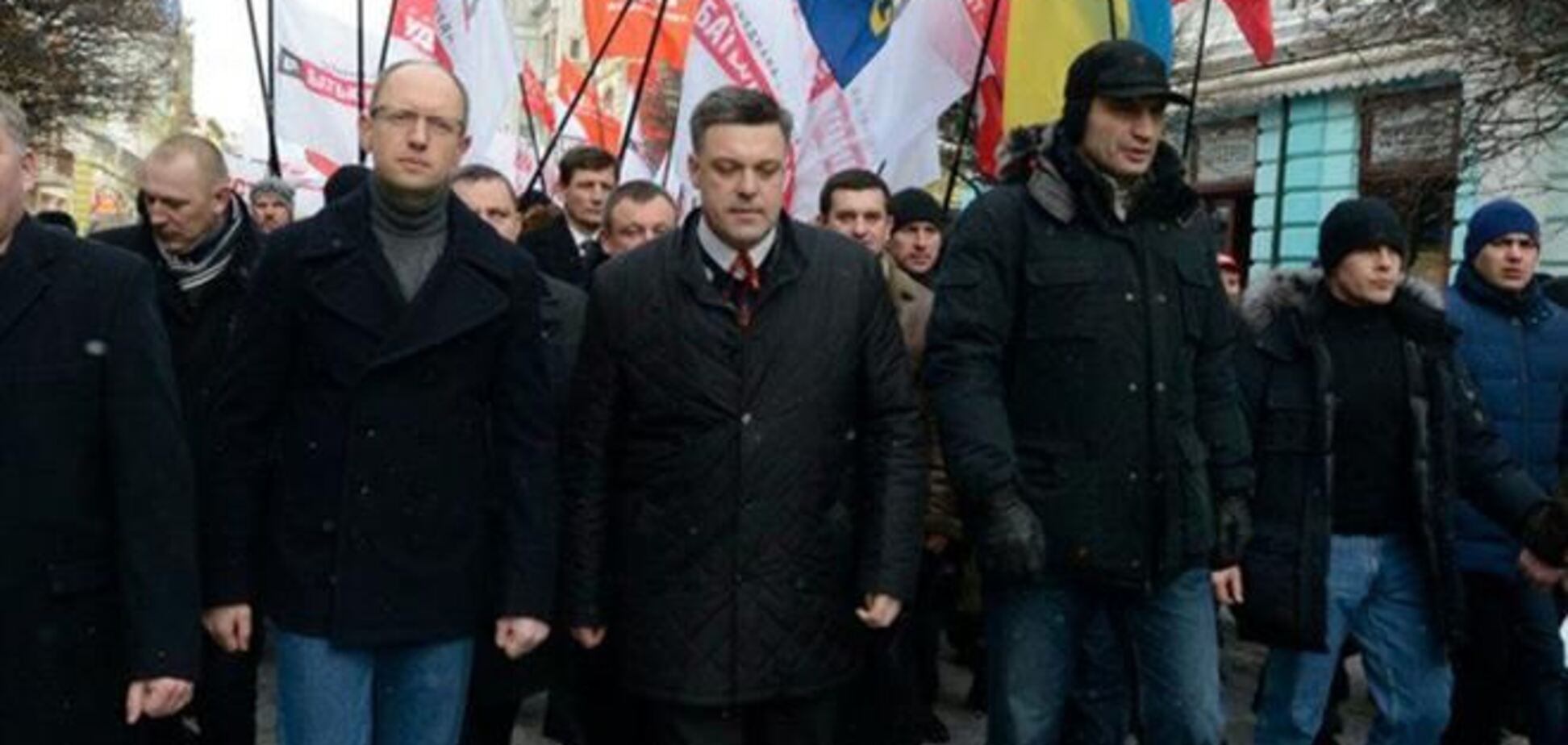 Яценюк і Кличко залишаться на Майдані