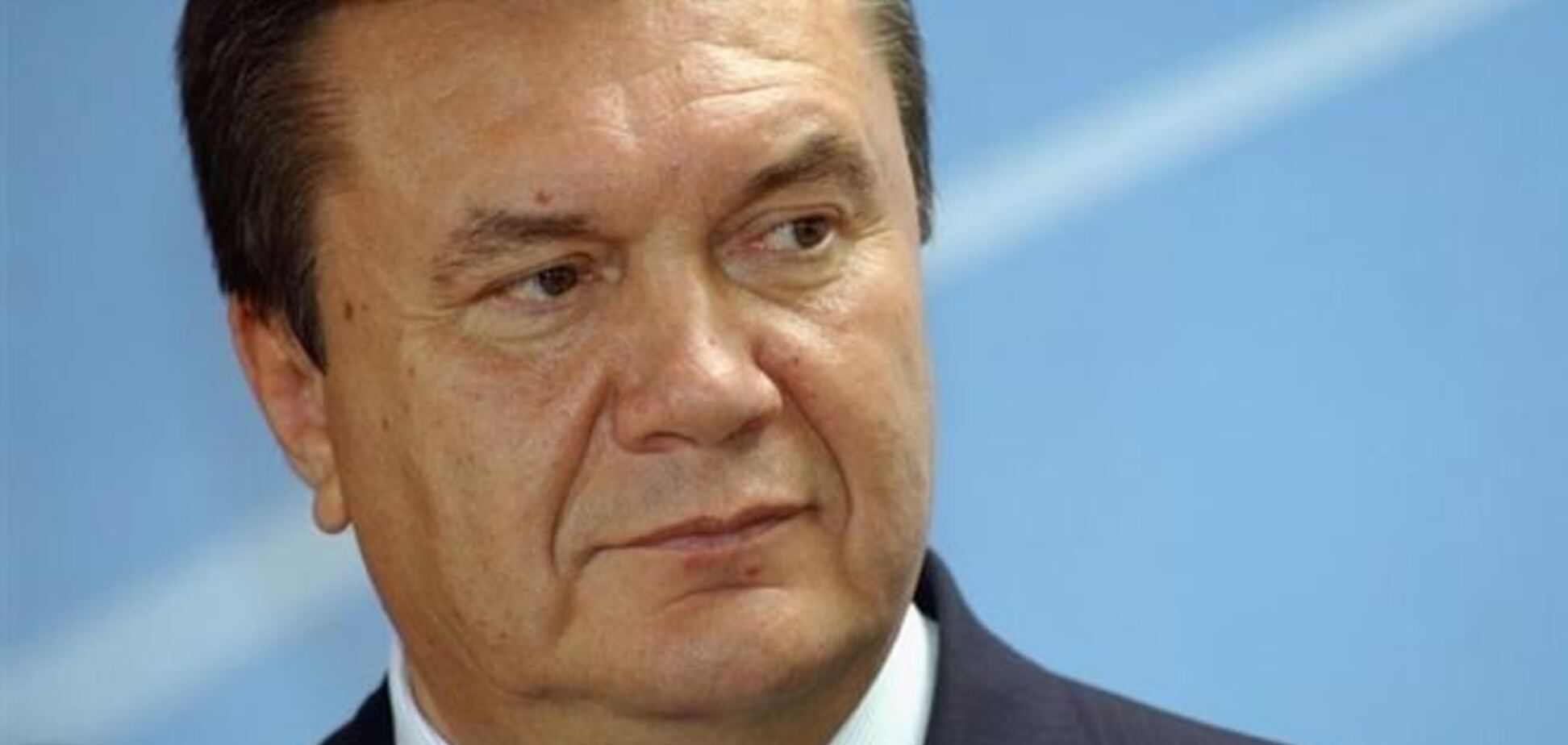 За призывы людей к оружию оппозиция должна предстать перед судом - Янукович