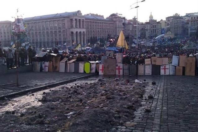 На Майдане около 20 тыс. людей, обстановка относительно спокойная