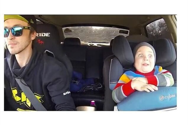 Папа-гонщик устроил малышу поездку всей его жизни