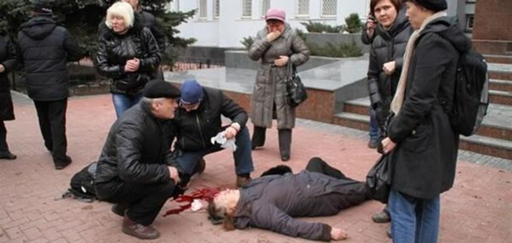 Під будівлею СБУ в Хмельницькому застрелили жінку - ЗМІ