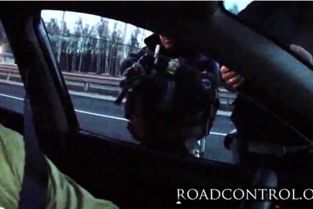 Під Києвом даішник з автоматом Калашникова напав на журналіста