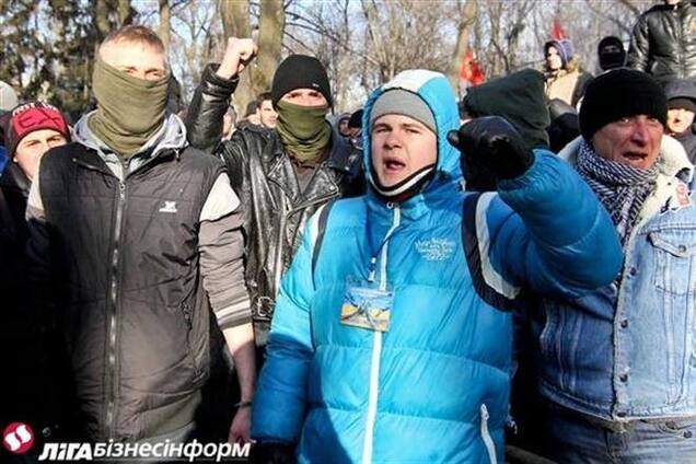 Одесса отправила на Киев 15 автобусов с антимайдановцами