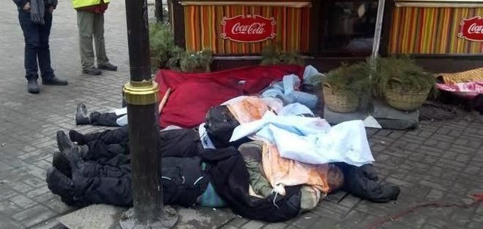 Стрілянина на Майдані: біля готелю 'Козацький' вісім трупів