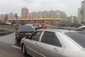 На столичных заправках может исчезнуть бензин