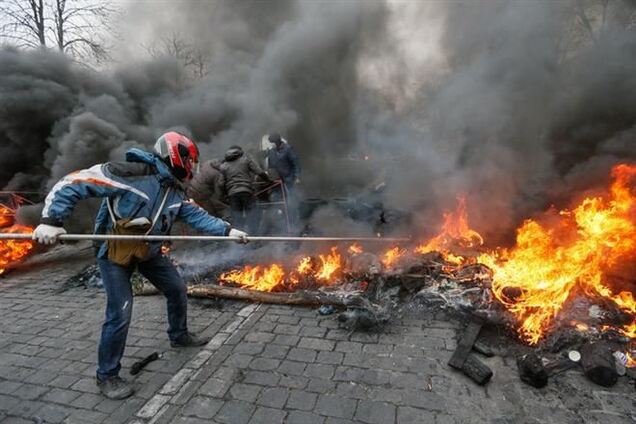 В МИД РФ призвали Запад вводить санкции против зачинщиков беспорядков в Украине