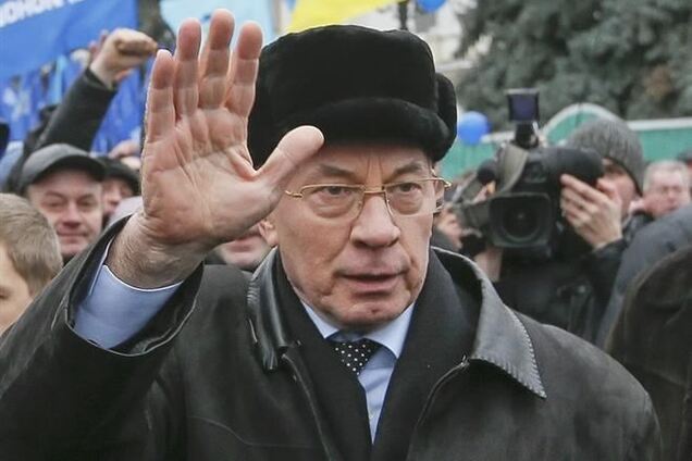 Азаров успел тайно посовещаться с харьковскими 'регионалами'