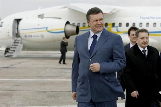 Пограничники не выпустили чартер Януковича из Донецка