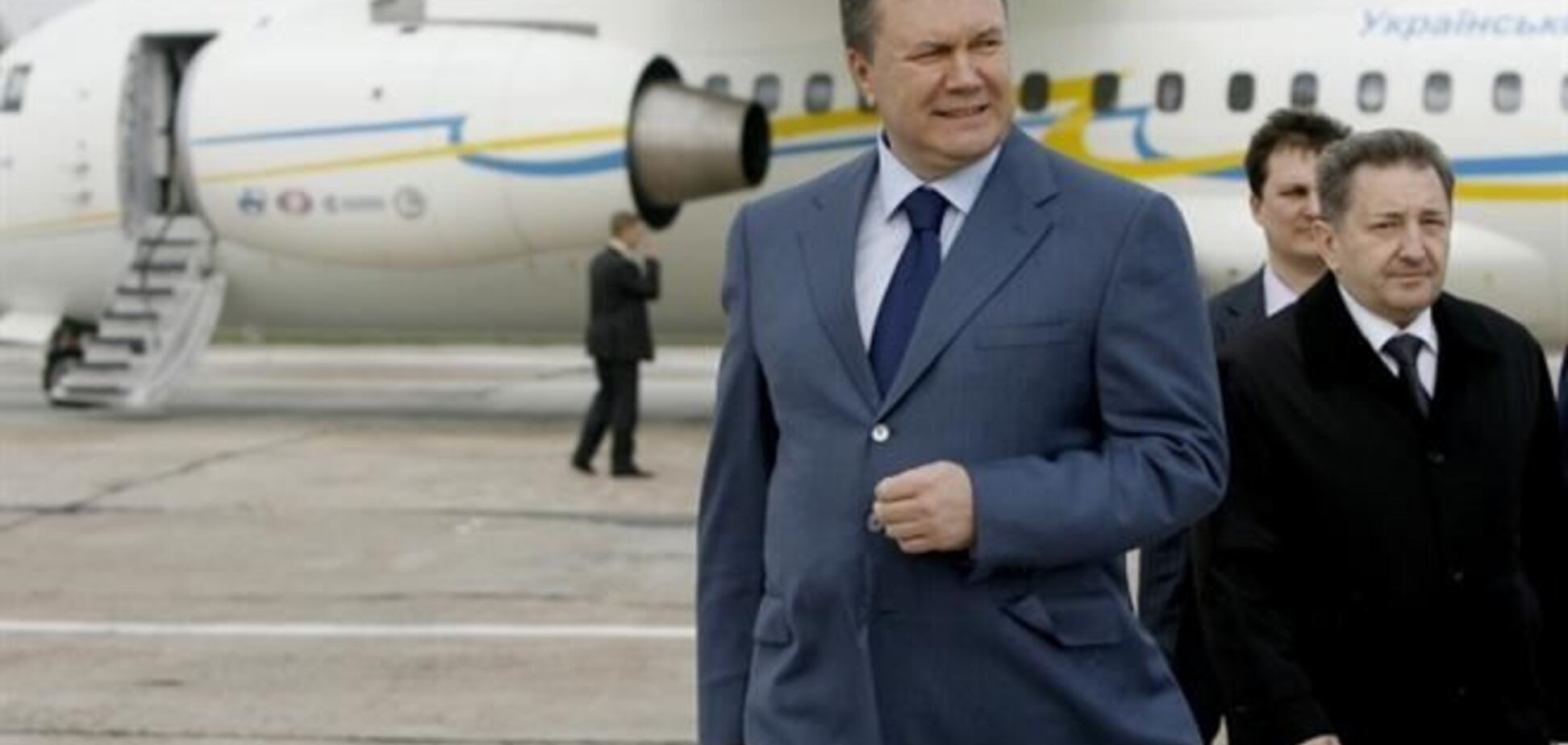 Пограничники не выпустили чартер Януковича из Донецка