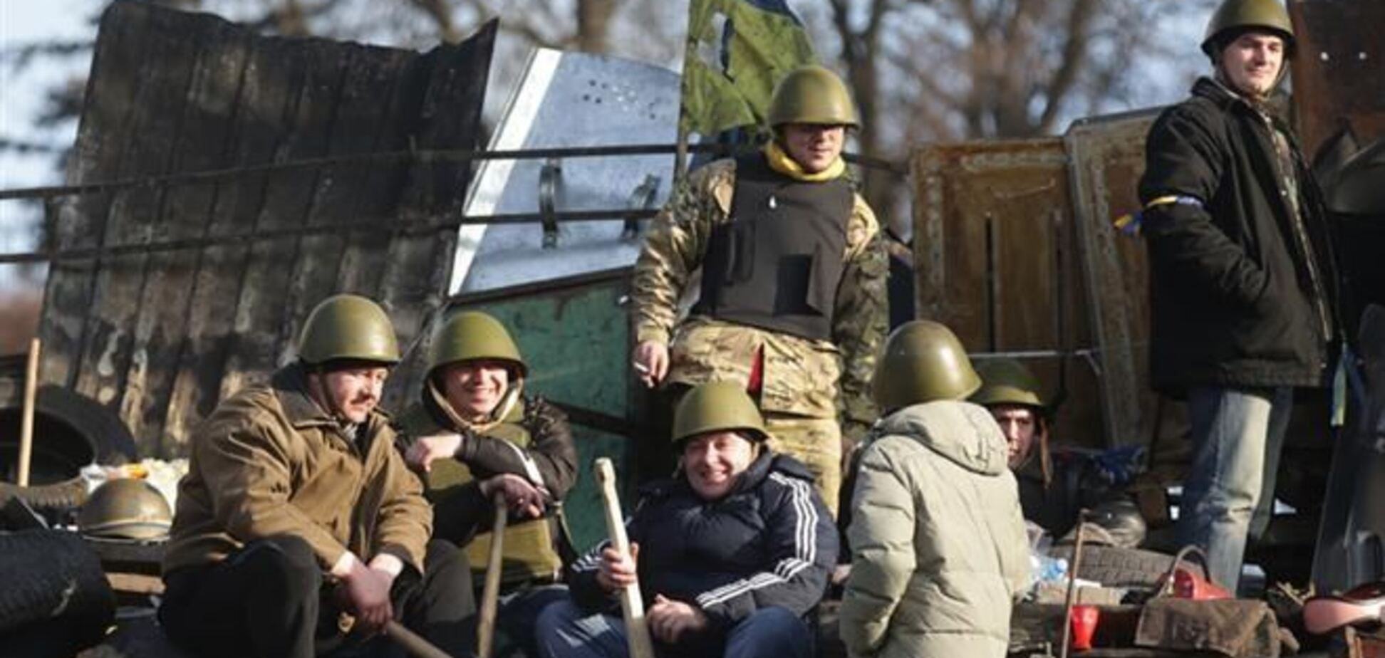 Керри указал Лаврову на мирную атмосферу в Киеве после отъезда Януковича