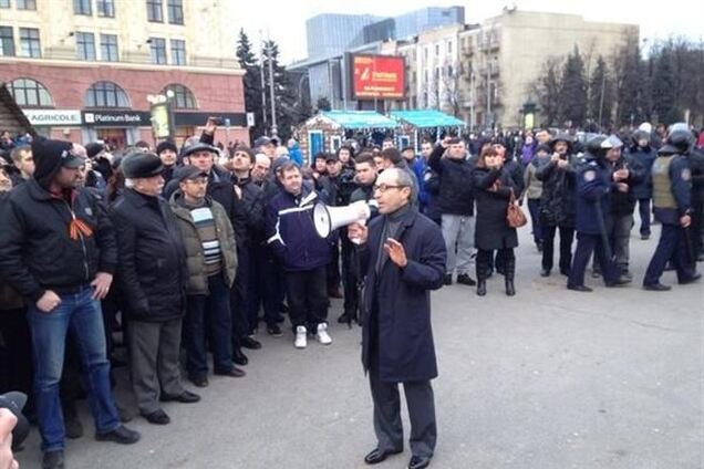 Кернес призвал своих сторонников разойтись и не нападать на Евромайдан