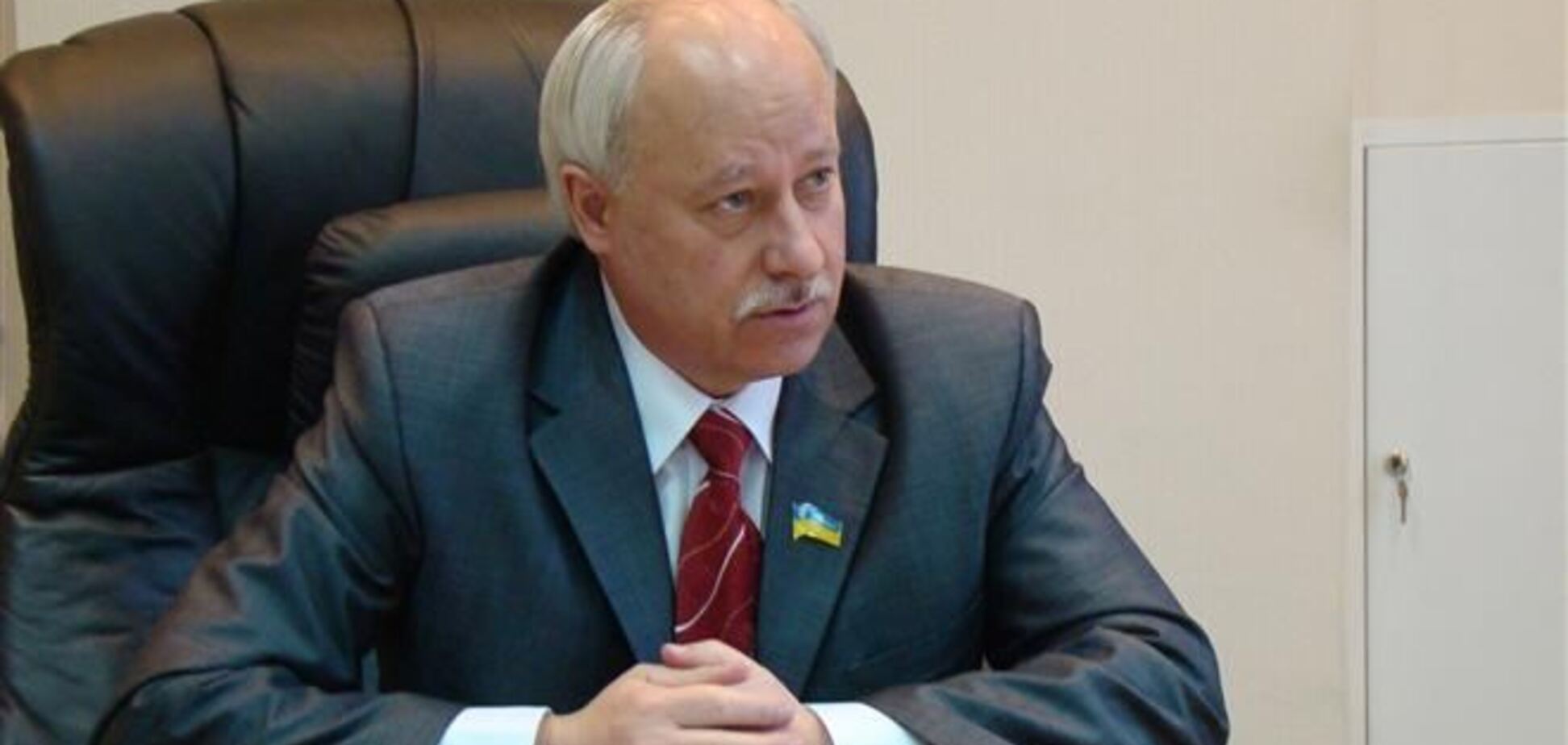 Глава Черкасского облсовета ушел в отставку и вышел из Партии регионов