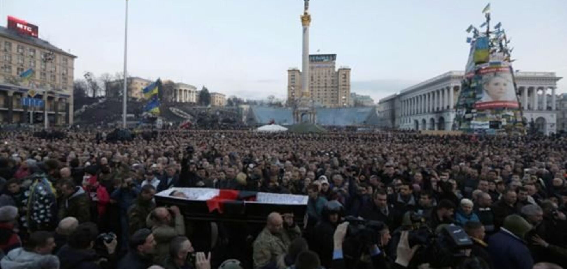 Чиновник на Київщині зажадав 15 тисяч грн за місце на кладовищі для героя Небесної Сотні