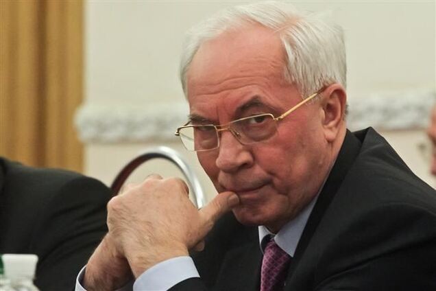 У Медведева нет информации о местонахождении Азарова