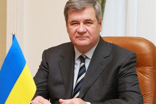 Глава Севастополя подав у відставку і вийшов з ПР