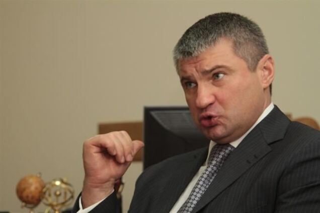 'Семья' Януковича продолжает вывозить из Борисполя людей и ценности – Мищенко