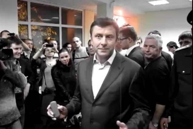 Невідомі підпалили офіс Пилипишина