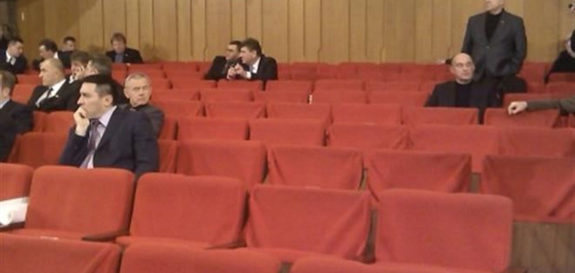 Спікер Ради Криму закрив засідання через відсутність кворуму