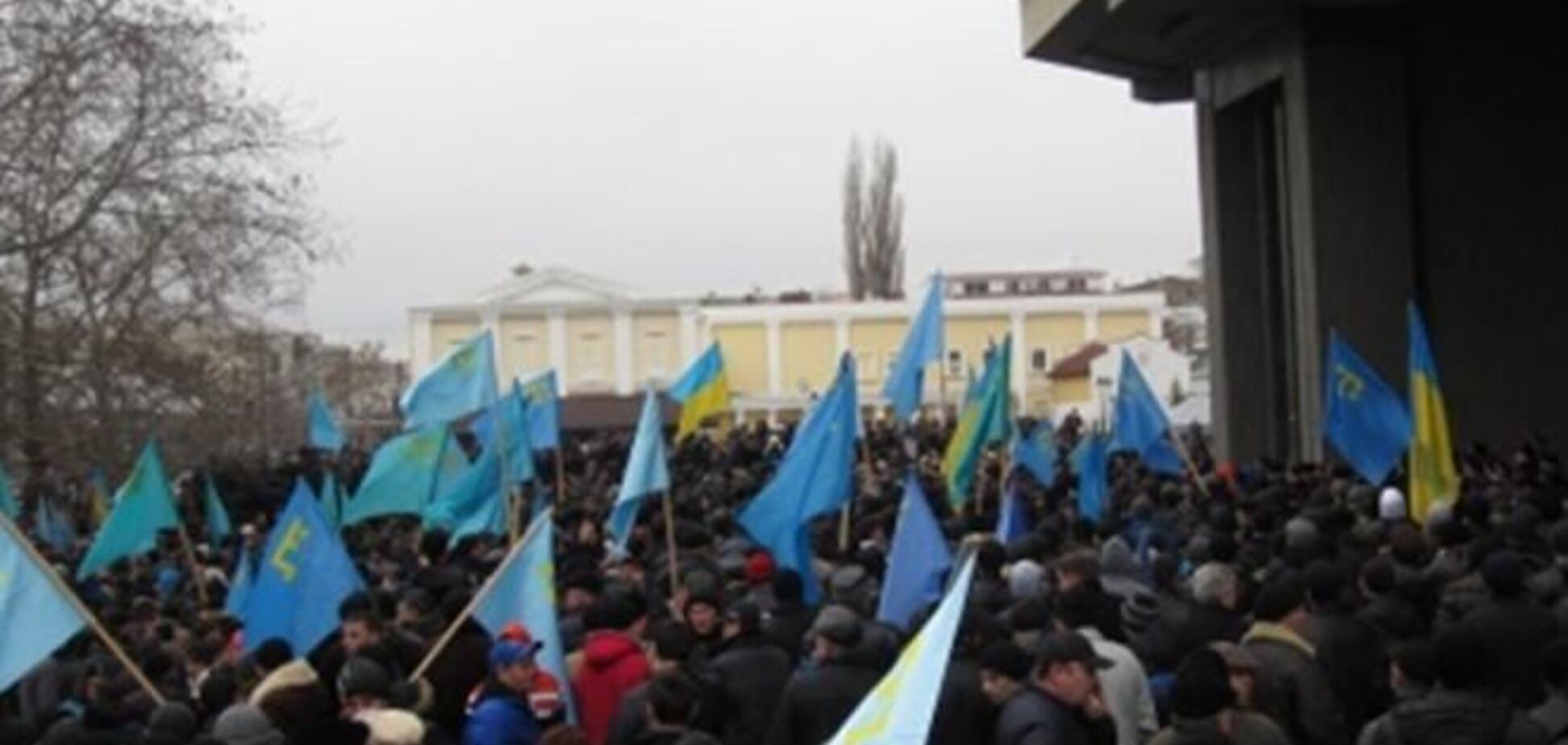 У Рады Крыма начались беспорядки