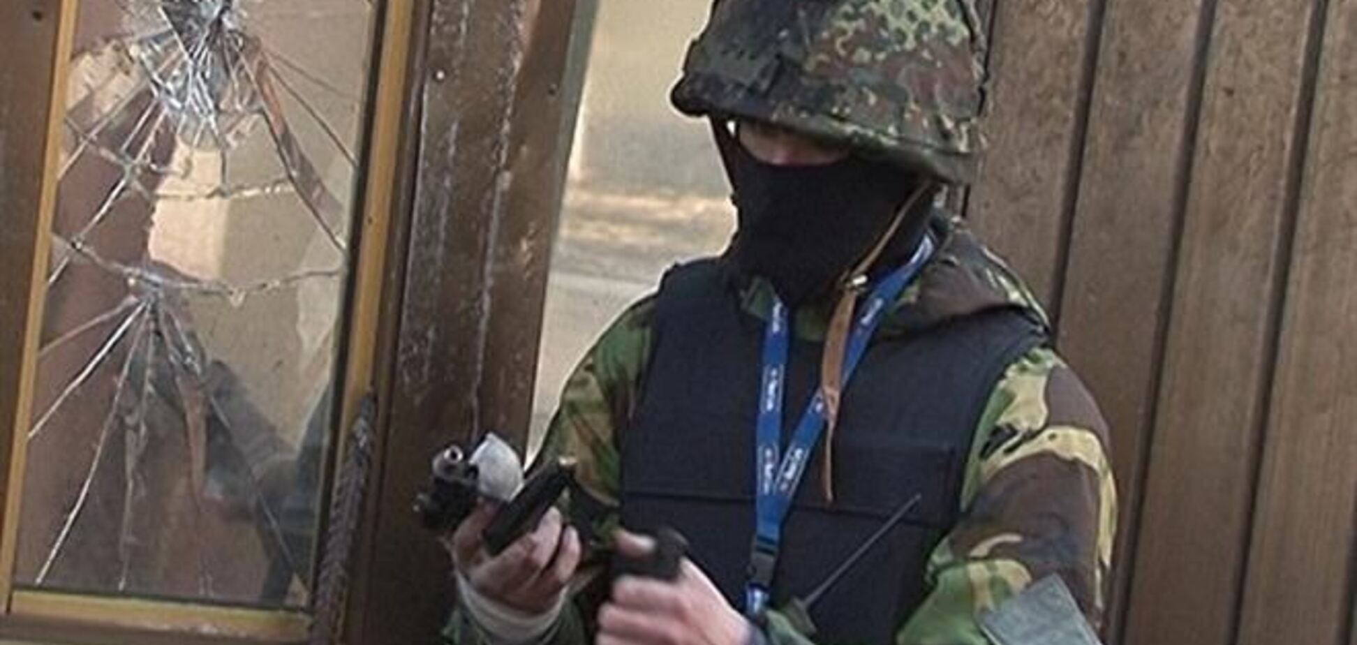 Майданівці повинні зняти маски і здати зброю - заступник міністра МВС