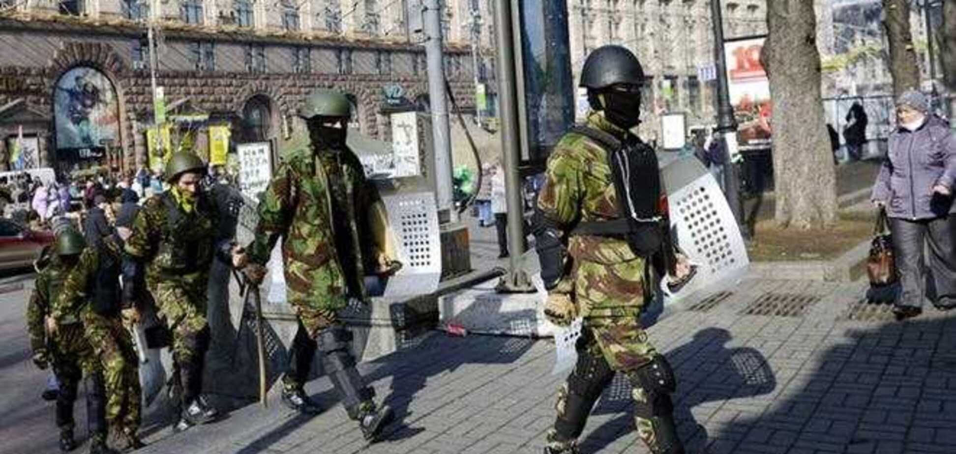 Москаль заявляет, что вооруженные люди с лозунгами Майдана мародерствуют и насилуют женщин