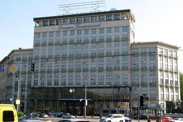 'Правый сектор' с оружием в руках хотел бесплатно поселиться в 'Днепре'