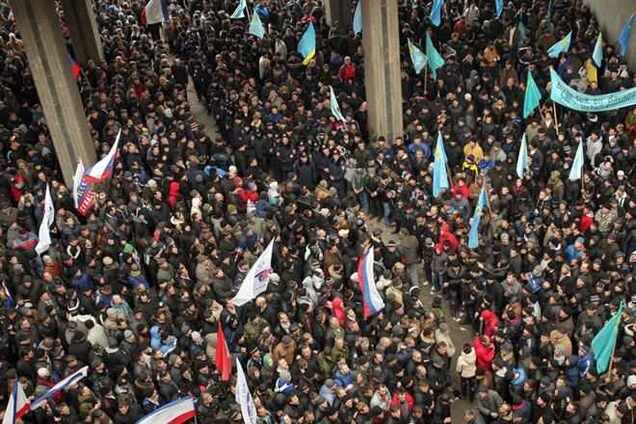 В Симферополе скупают продукты, в Ялте опасаются нападения татар