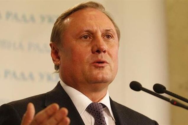 Ефремов заявил, что нарушение Конституции происходит каждый день