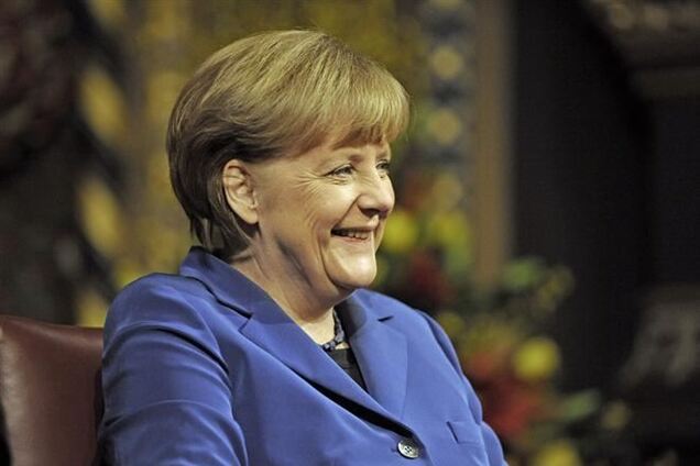 Меркель поздравила Яценюка с назначением, но отношение к Януковичу ФРГ не сформулировало