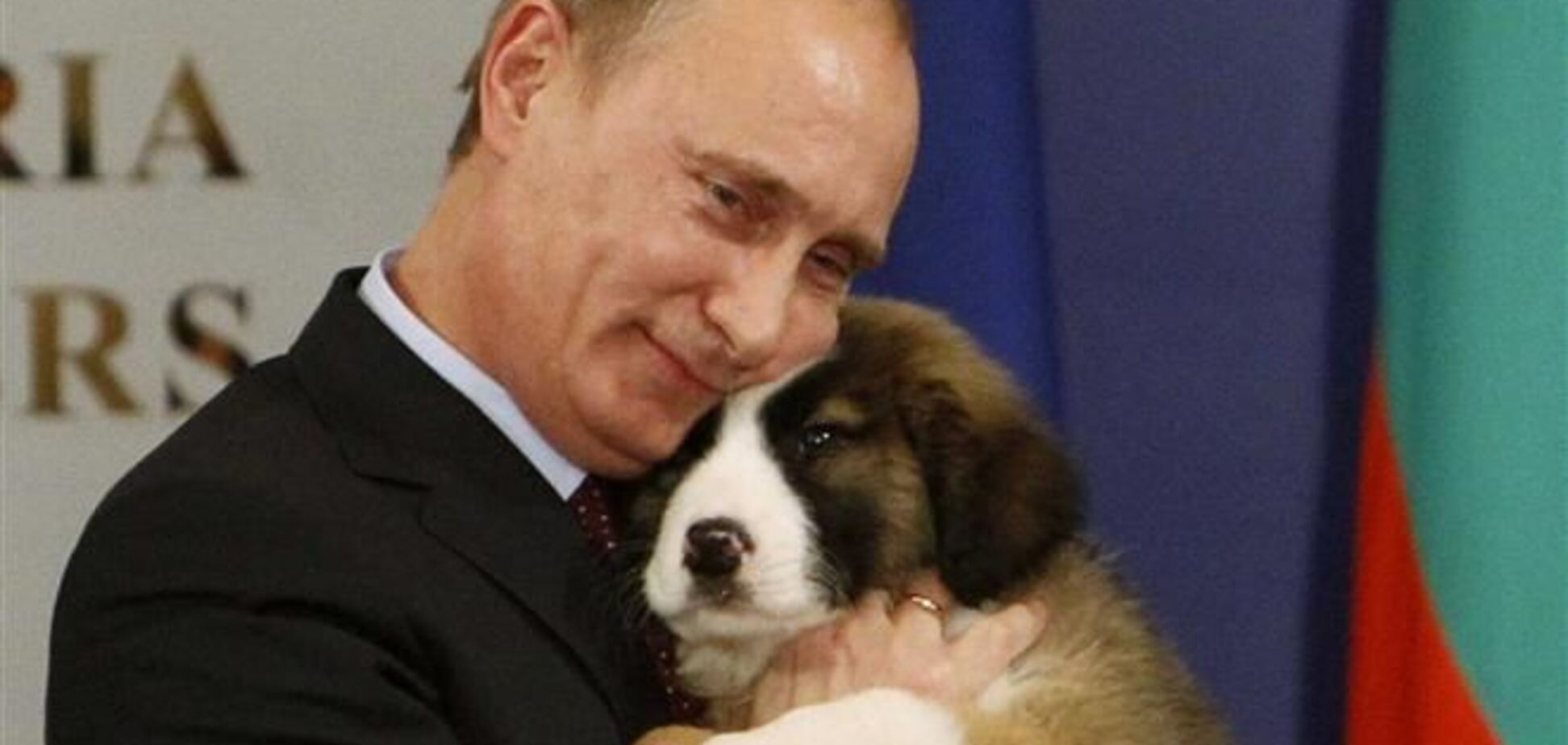 Путин хочет улучшить отношения с Украиной и отправляет гуманитарную помощь в Крым